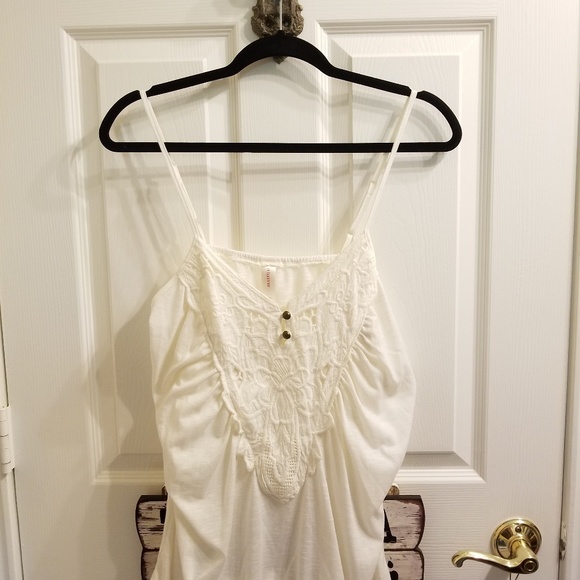 Bundle of 3 NoBo Tank Tops - Picture 3 of 5